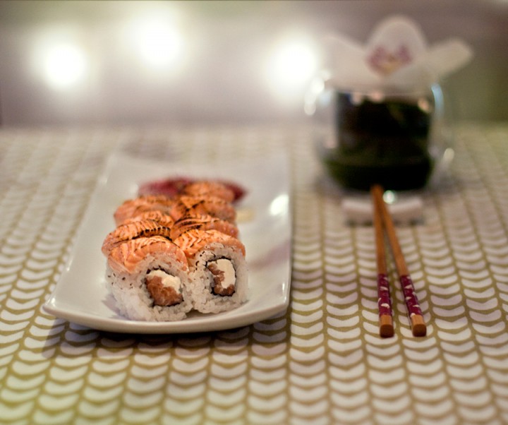 Creamy salmon sushi